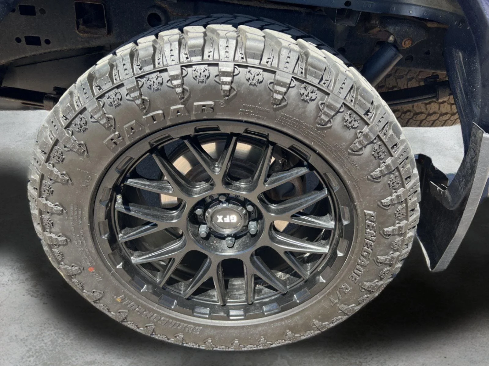 Used 2019 Blue Jeans FORD LARIAT image 9
