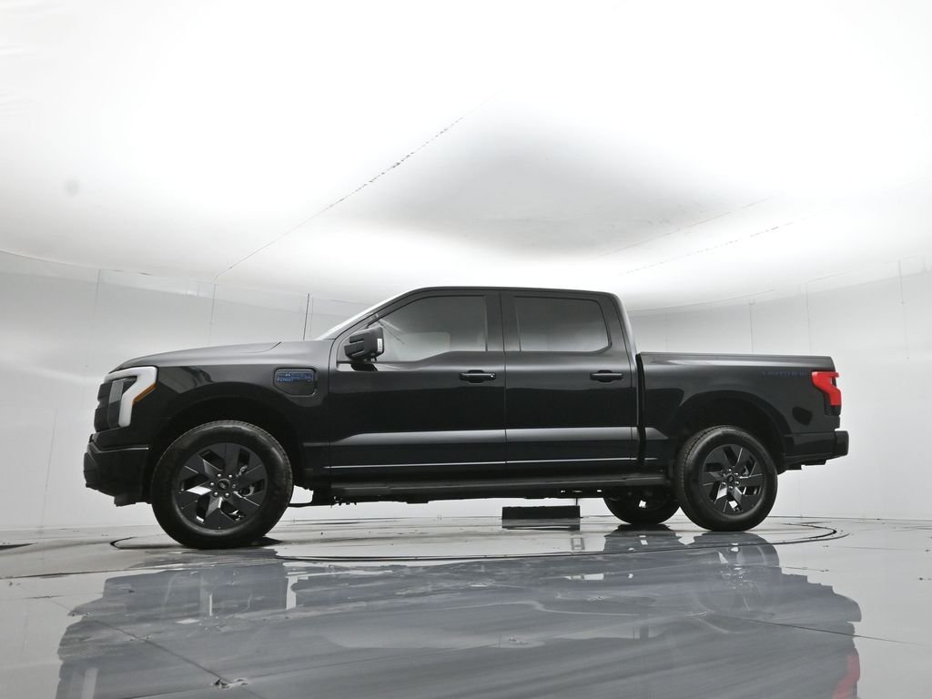 2025 Ford F-150 Lightning Flash - Photo 52