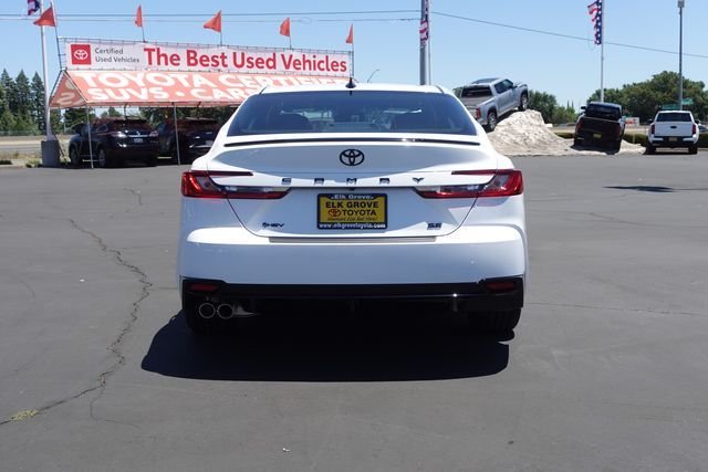 New 2026 Ice Cap Toyota  Nightshade image 8
