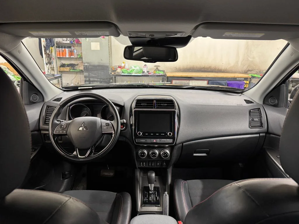 Used 2024 Black Mitsubishi 2.0 SE image 27