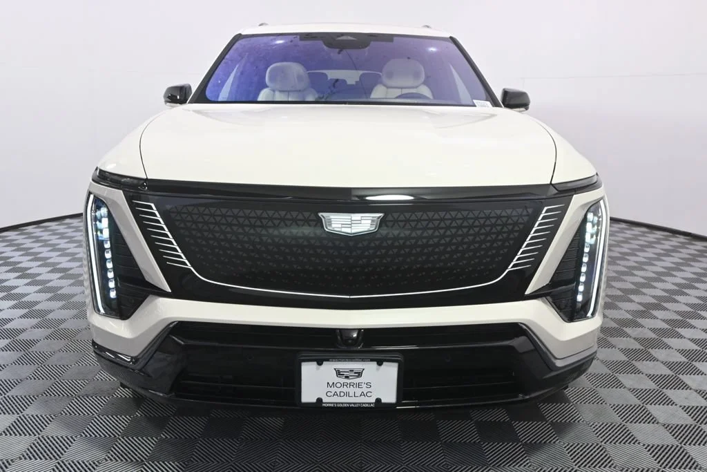 2027 Cadillac VISTIQ Sport - Photo 10