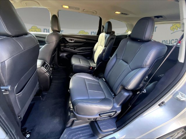 Used 2023 Ice Silver Metallic Subaru Limited image 21