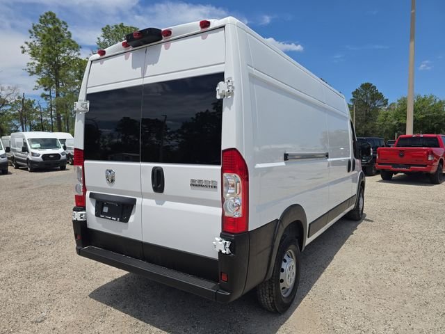 Used 2023 White Ram High Roof image 4