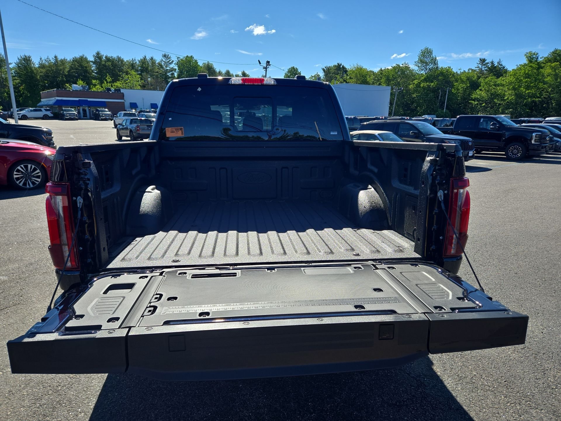 New 2026 Antimatter Blue Metallic Ford Tremor® image 3