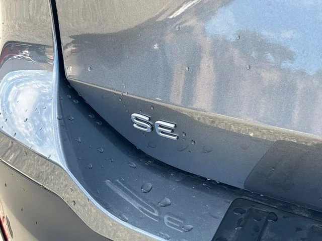 New 2026 Platinum Gray Metallic Volkswagen 2.0T SE image 10