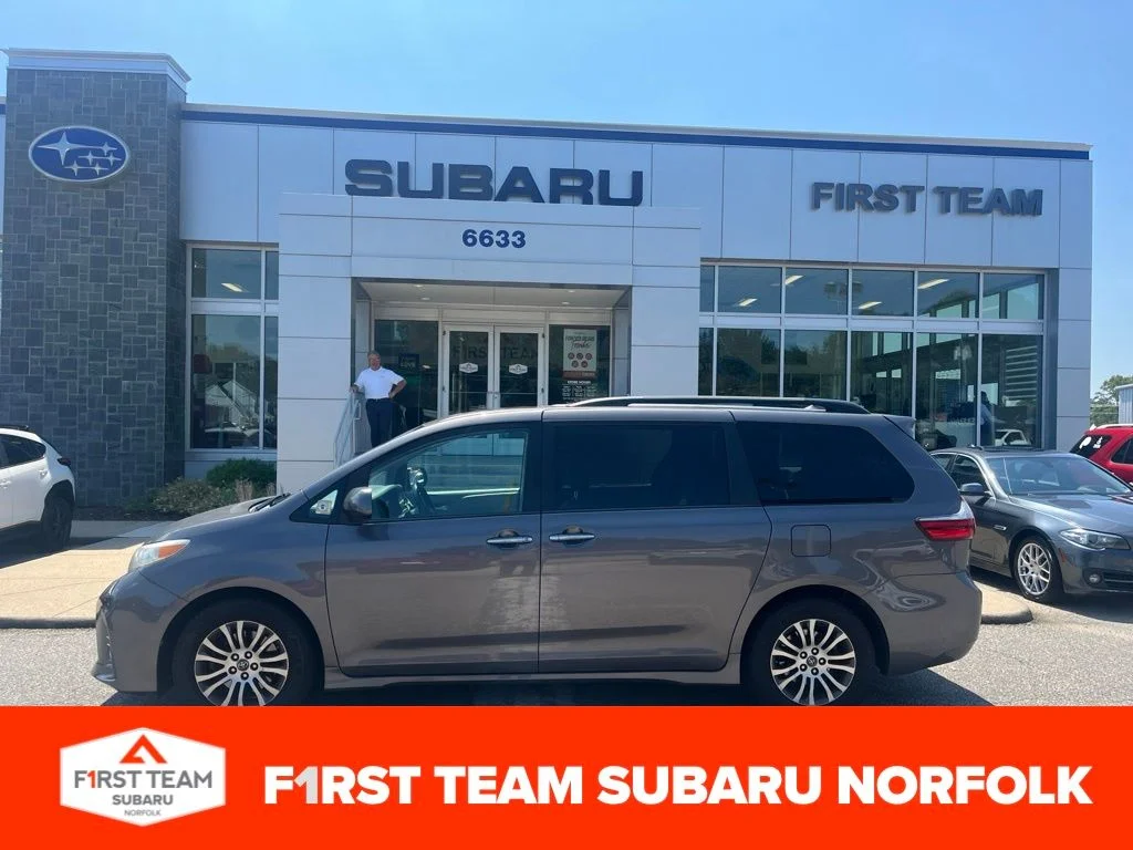 Used 2020 Gray Toyota XLE image 1