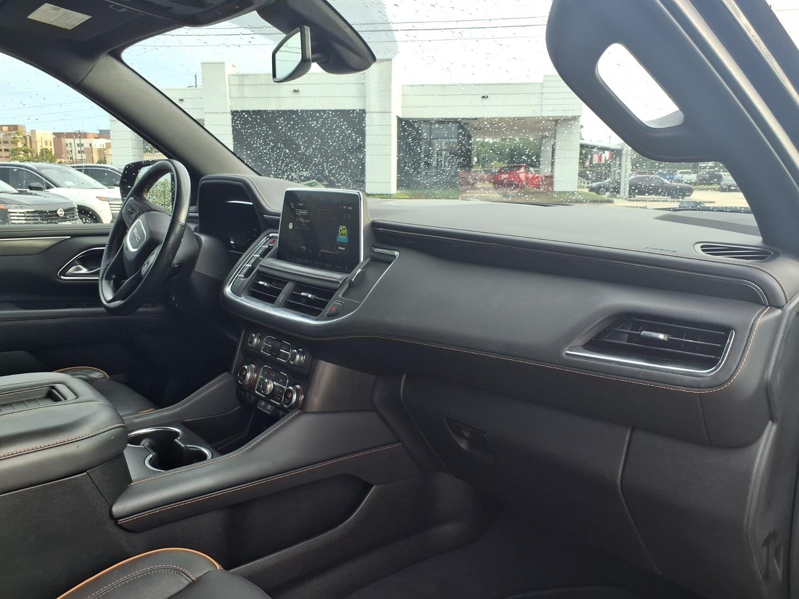 2022 GMC Yukon photo 11 of 28