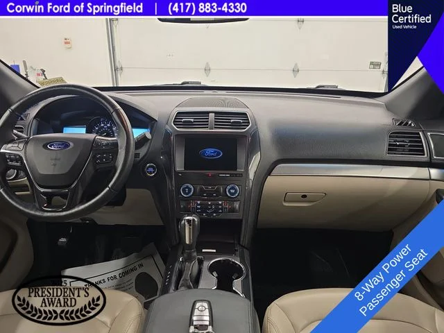 Used 2019 White Platinum Clearcoat Metallic Ford XLT image 16