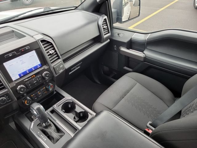 Certified Used 2020 Oxford White Ford XLT image 30