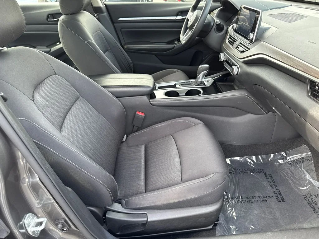 Used 2023 Gray Nissan 2.5 SV image 16