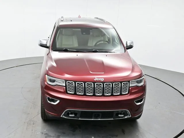 Used 2018 Velvet Red Pearlc Jeep Overland image 34