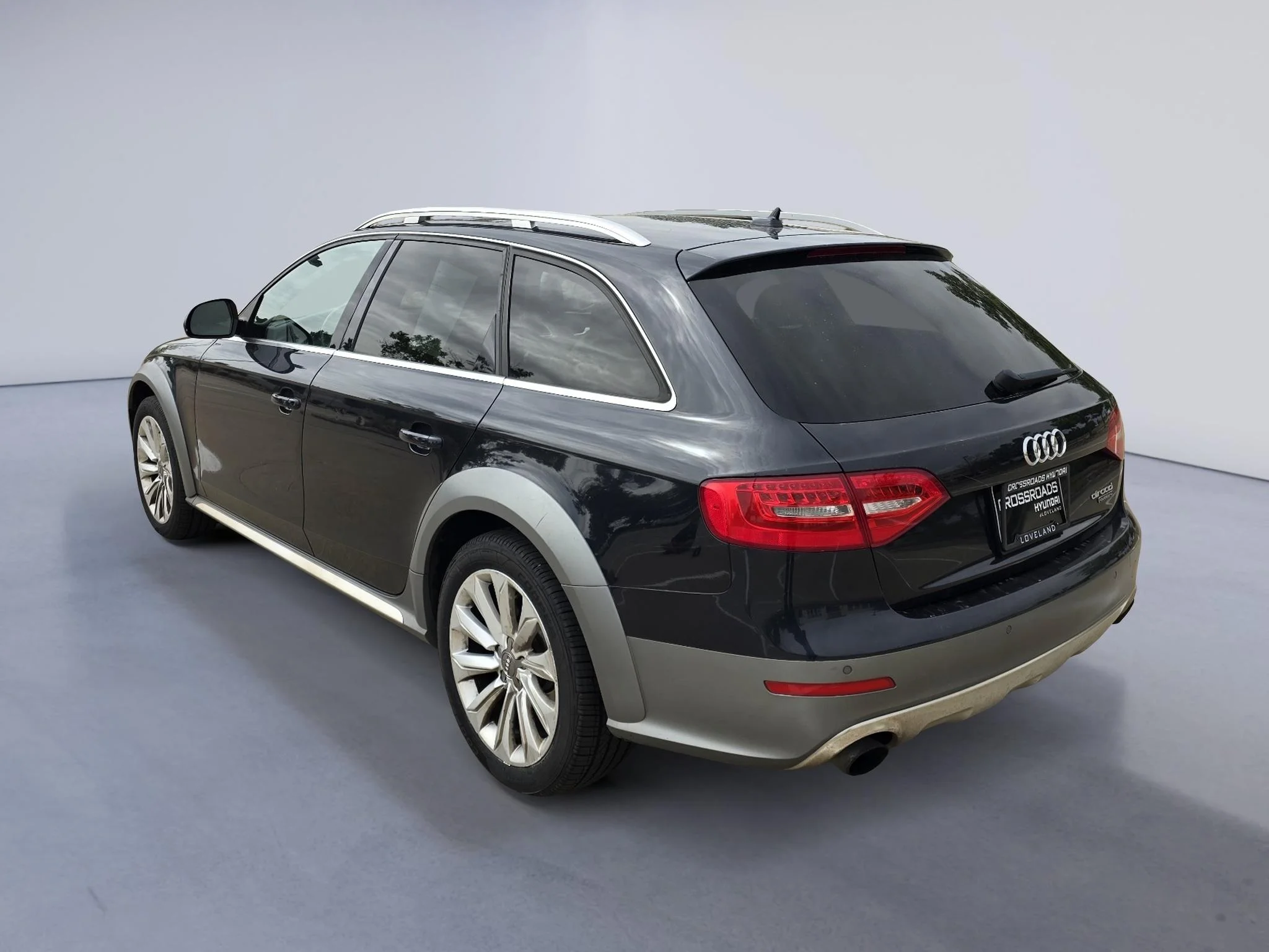 Used 2016 Moonlight Blue Metallic Audi Premium Plus image 3