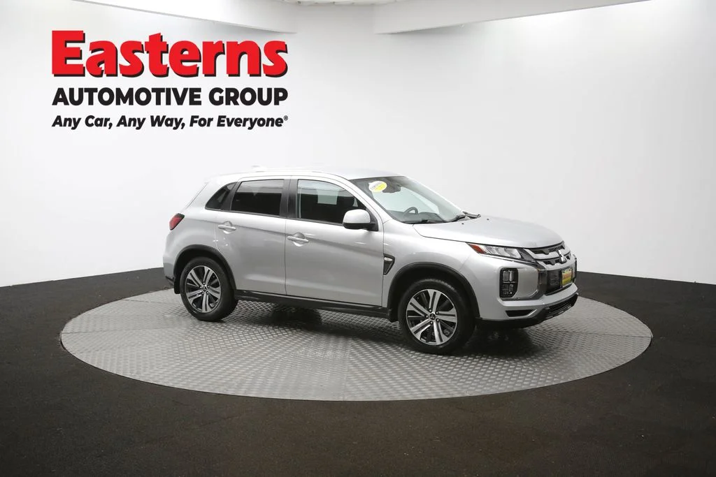Used 2023 Silver Mitsubishi 2.0 ES image 45