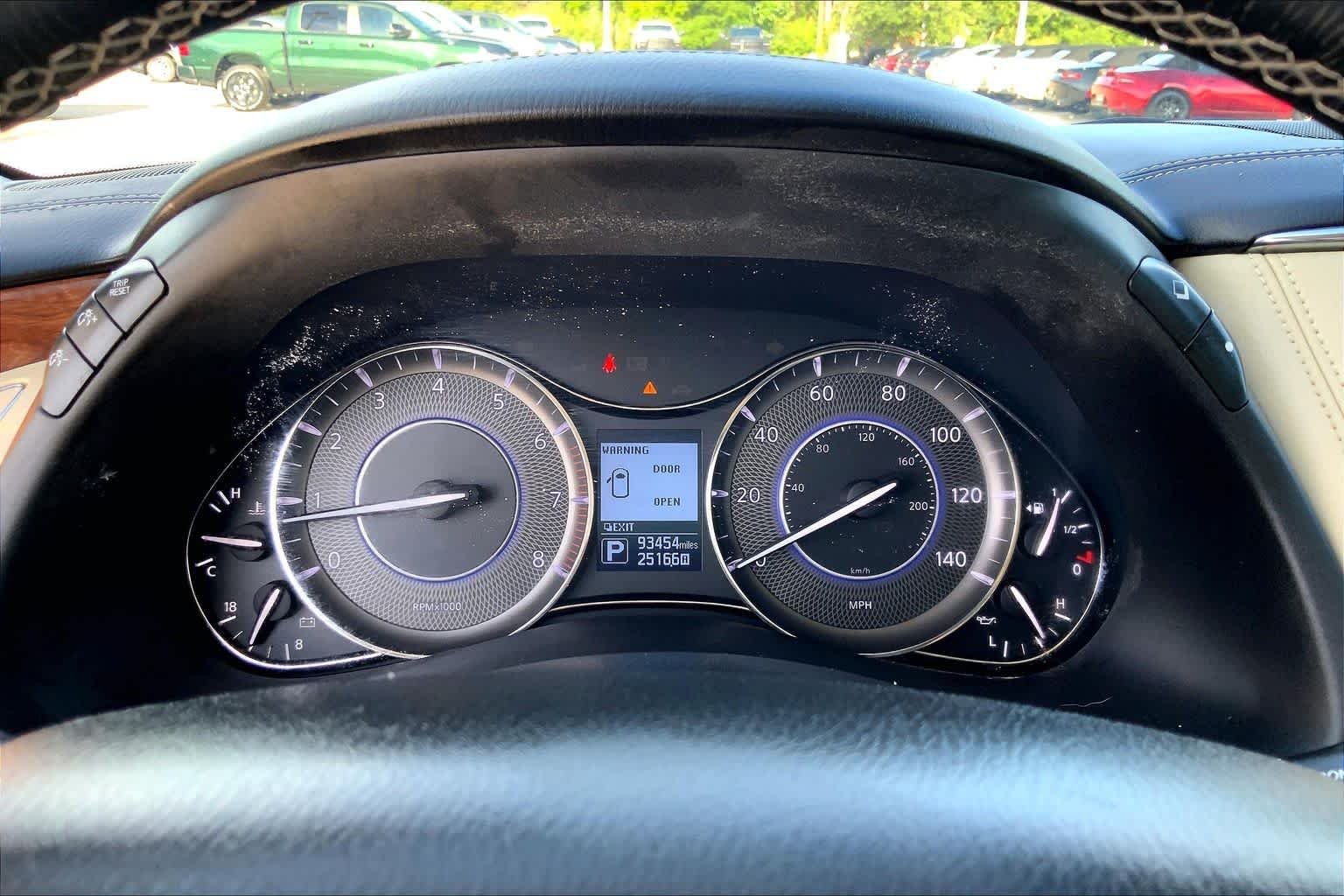 Used 2019 Moonstone White INFINITI LUXE image 26