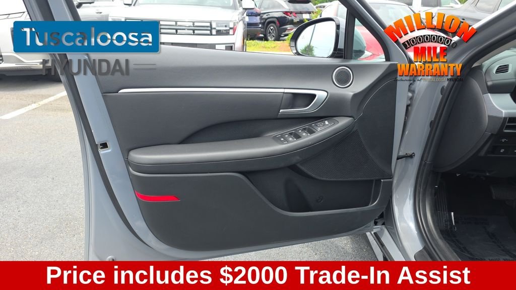 Used 2024 Blue Hyundai SEL image 12