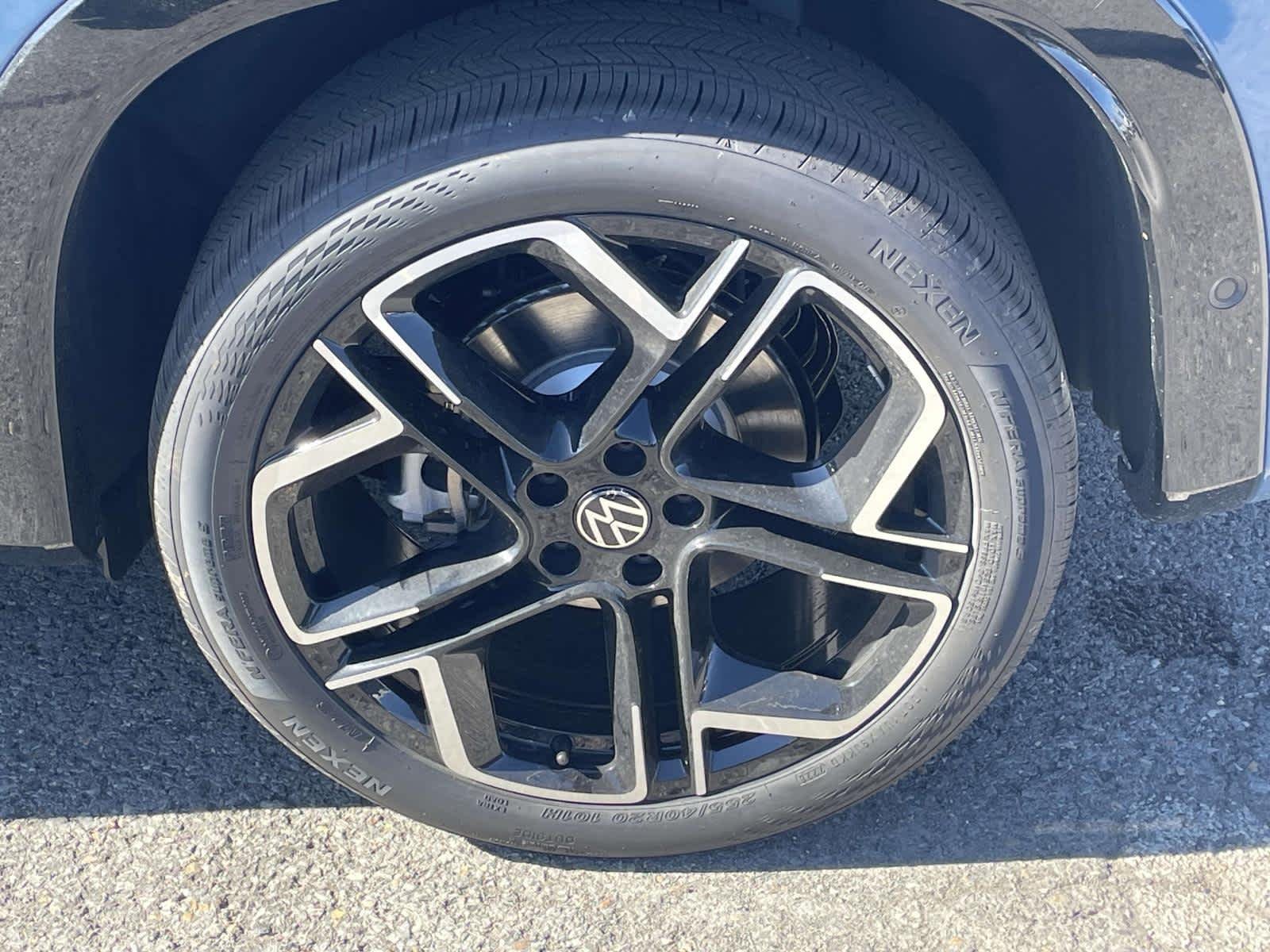 New 2026 U1U1/Blue Volkswagen SEL R-Line Turbo image 15