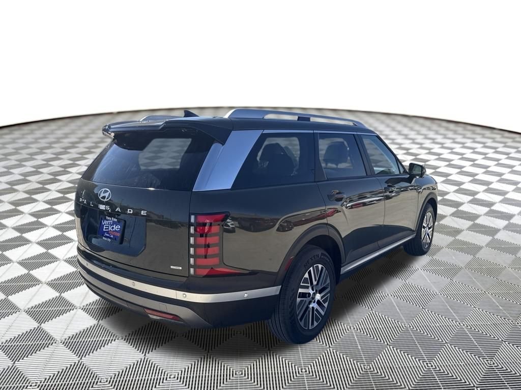 New 2026 Silver Hyundai SEL Premium image 5