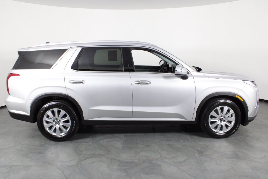 Certified Used 2025 Silver Hyundai SEL image 12