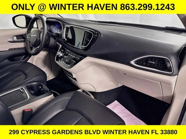 Used 2024 Silver Chrysler Touring L image 29