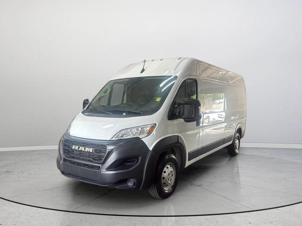 Used 2023 White Ram High Roof image 5
