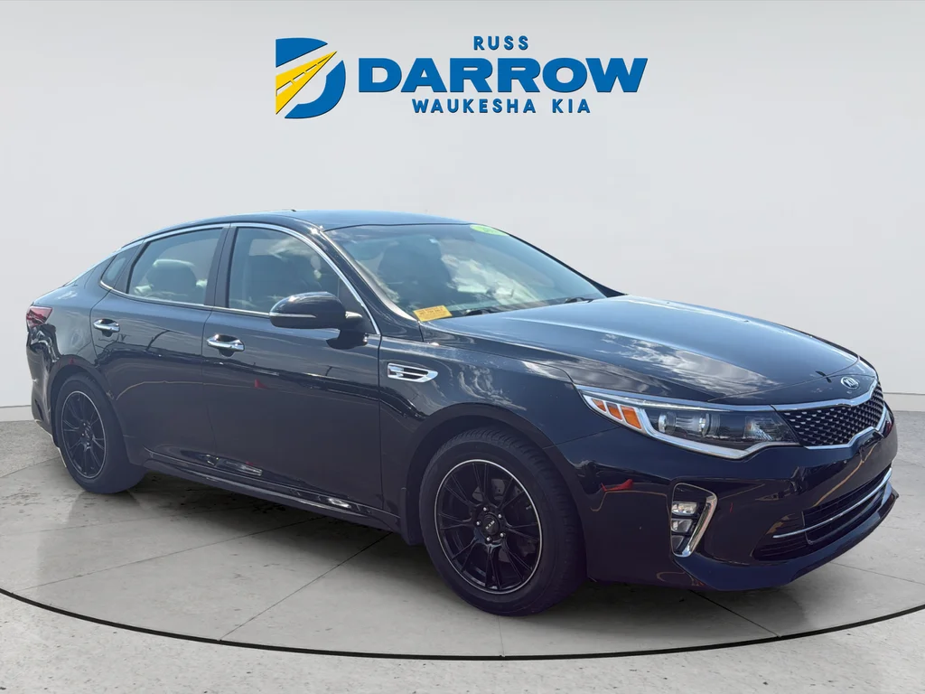 Used 2018 Black Kia S image 7