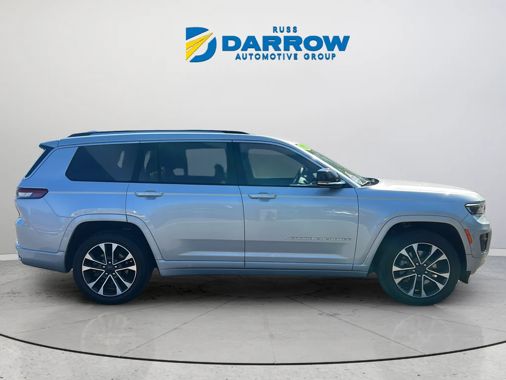 Used 2023 Silver Jeep Overland image 6