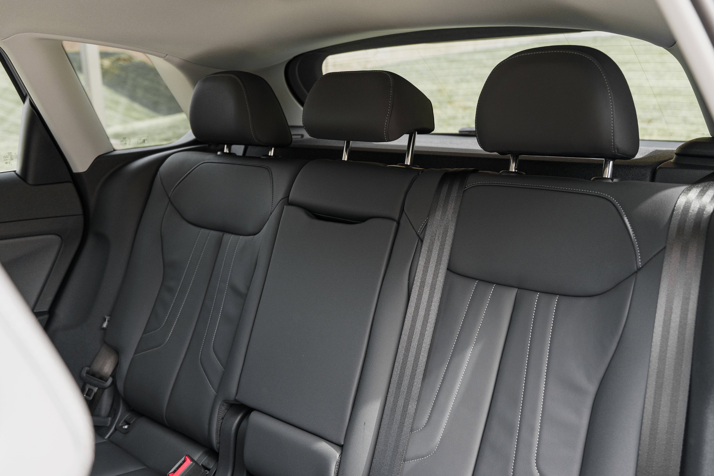 New 2026 Arrow Gray Pearl Effect Audi S line image 24