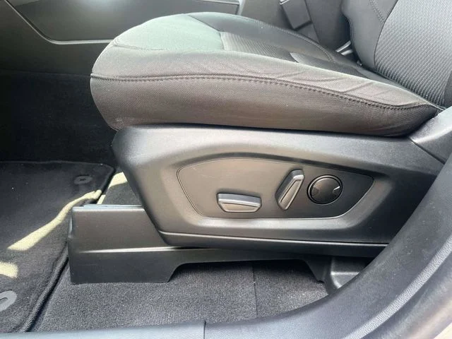 Certified Used 2023 Silver Ford XLT image 21