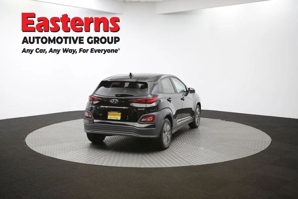 Used 2021 Black Hyundai Ultimate image 38