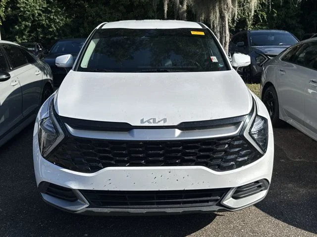 Used 2023 White Kia EX image 2