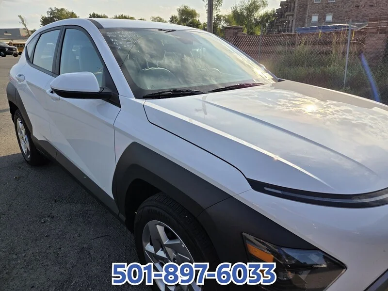 Used 2026 White HYUNDAI SE image 8