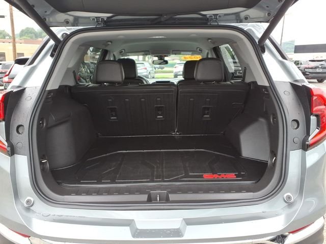 Used 2024 Silver GMC SLT image 16