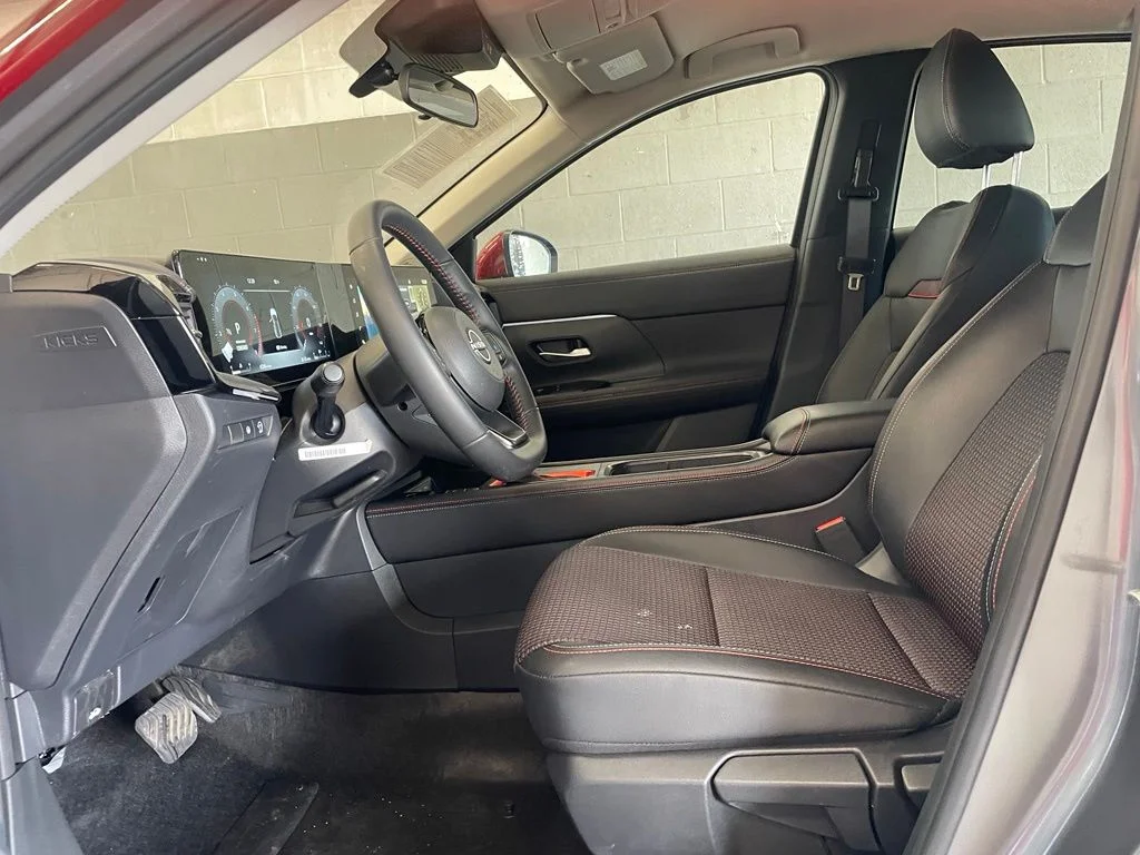 Certified Used 2025 Gray Nissan SR image 10