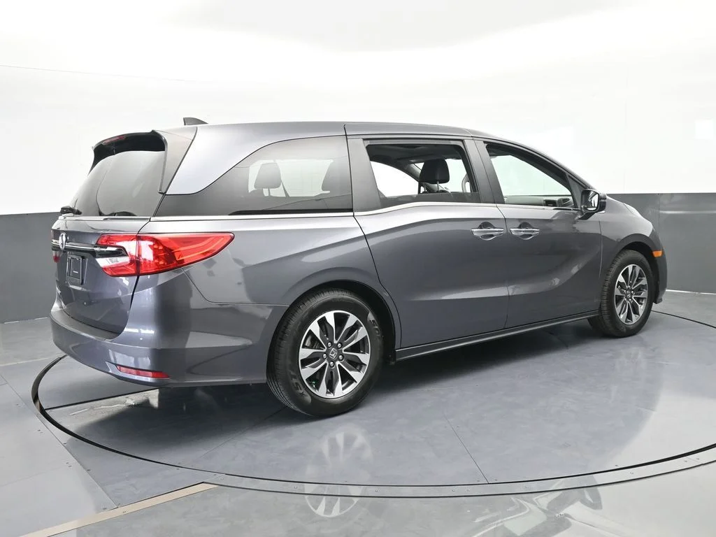 Used 2024 Gray / Black Honda EX-L image 5