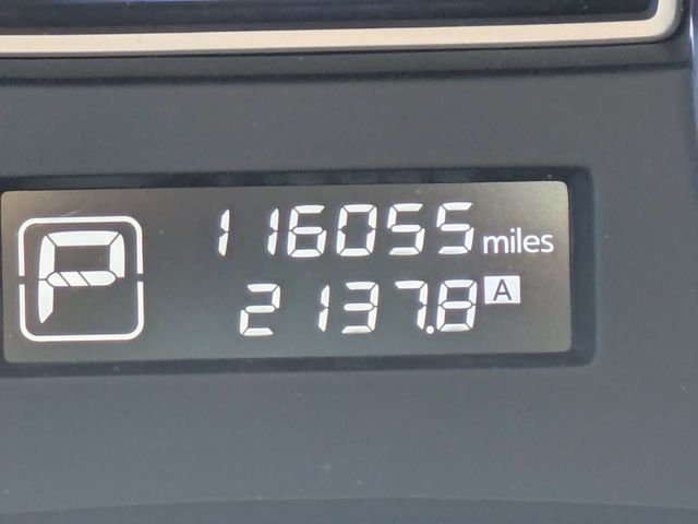 Used 2019 White INFINITI LUXE image 33