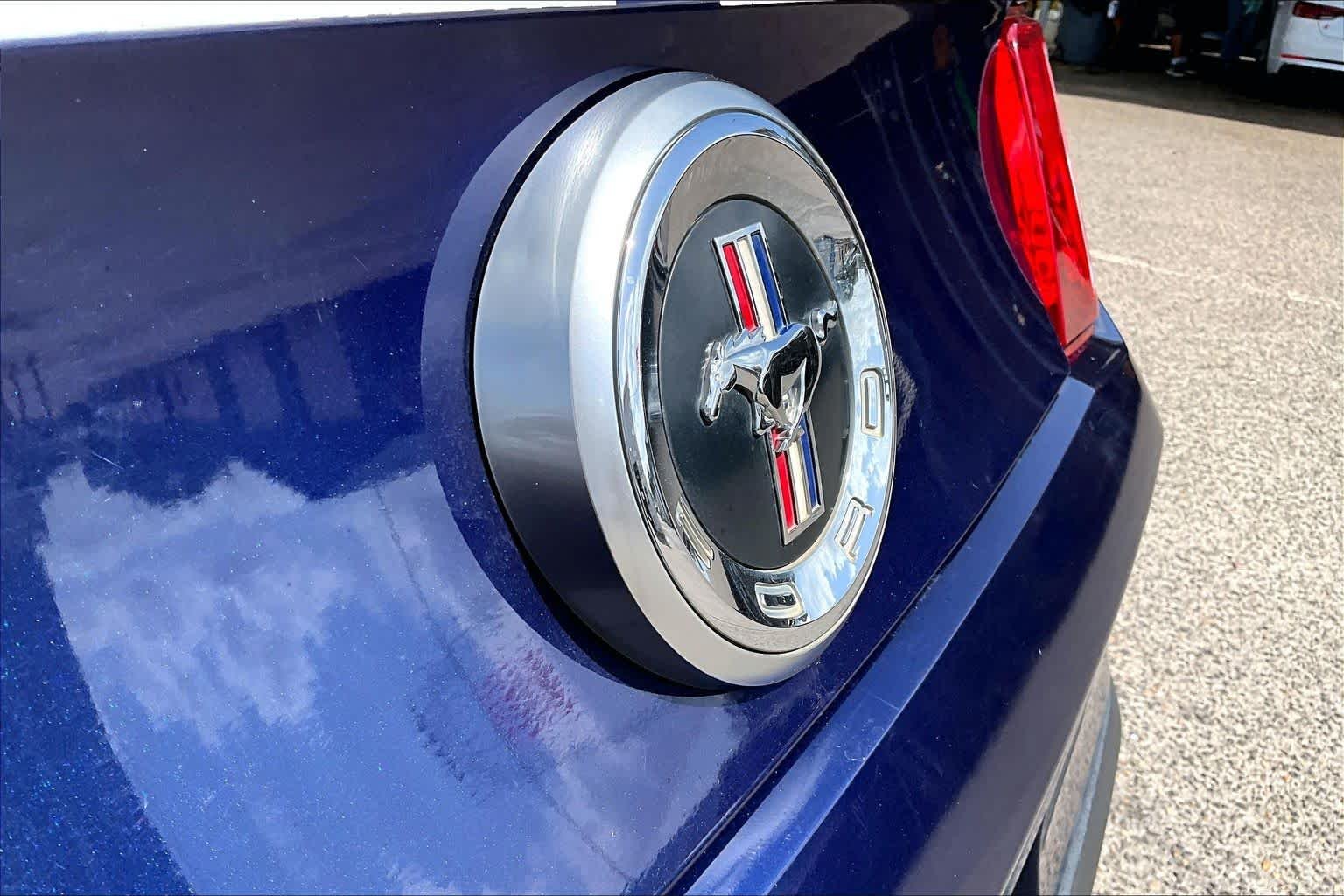 Used 2012 Kona Blue Metallic Ford V6 image 31