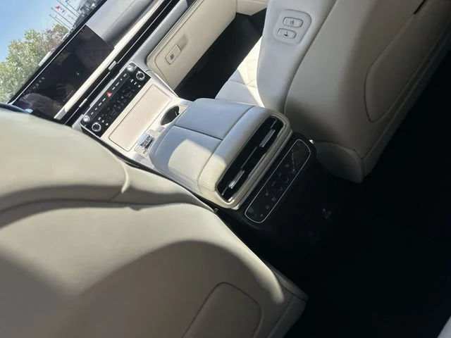 Used 2025 Uyuni White Genesis 3.5T Prestige image 25