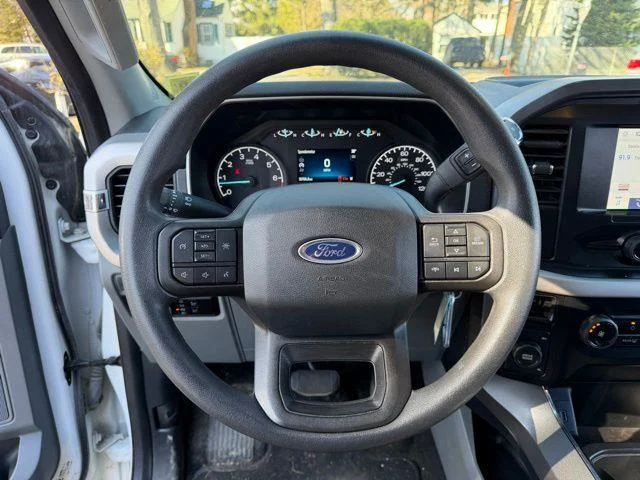 Used 2023 White Ford XLT image 27