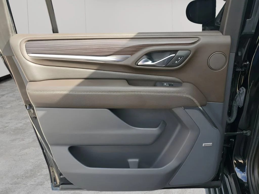 Used 2023 Black GMC Denali image 18