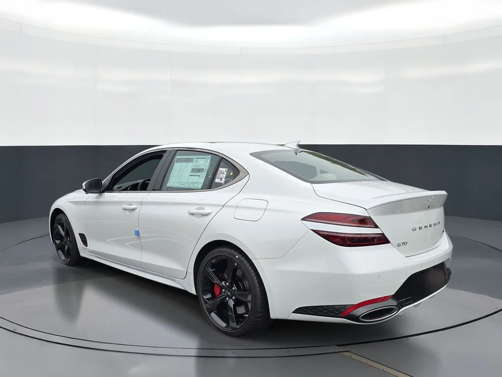 New 2026 White Genesis 3.3T Sport Prestige image 4