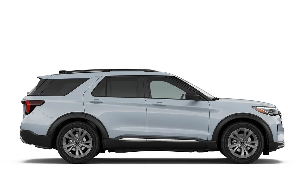 New 2026 Space White Metallic Ford Active image 5