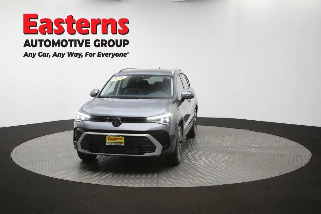 Used 2025 Gray Volkswagen 1.5T SE image 51