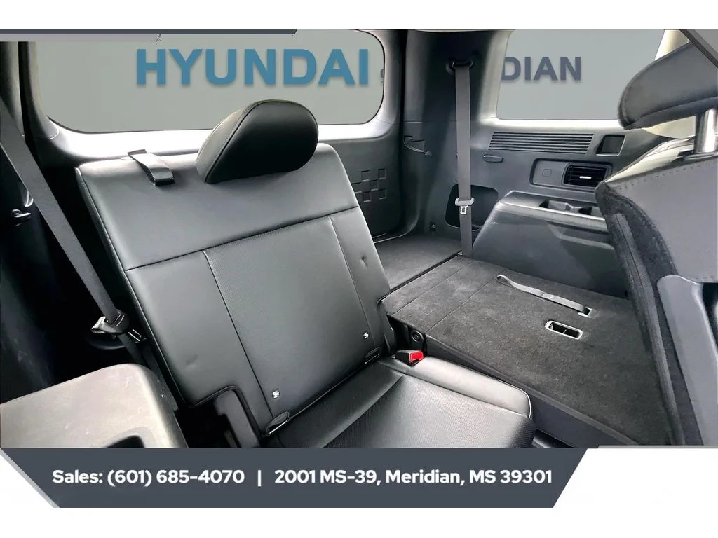 Used 2025 SHIMMERING SILVER Hyundai SEL image 21