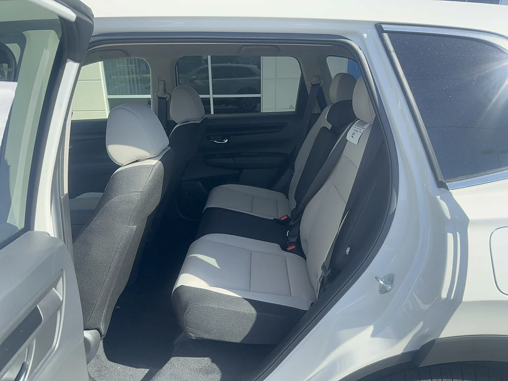 2027 Honda CR-V LX, photo 11 of 12
