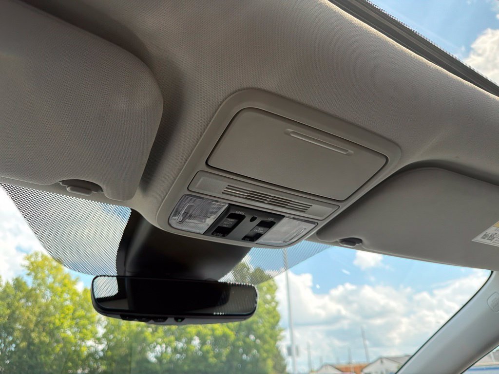 2025 Honda Odyssey Elite - Photo 14