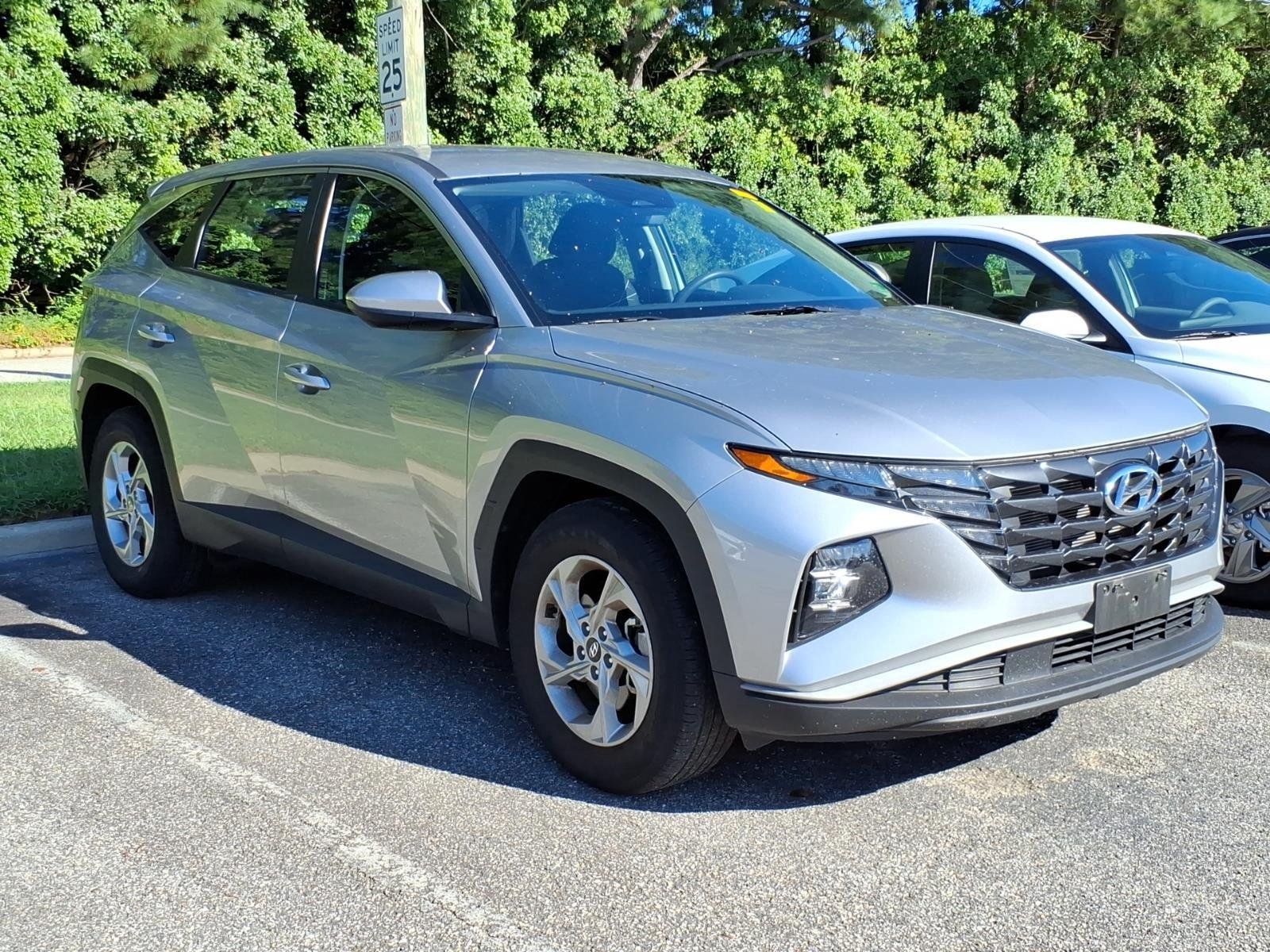 Used 2024 Shimmering Silver Hyundai SE image 2