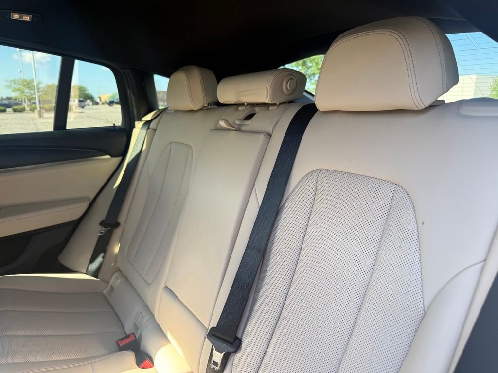 Certified Used 2025 White BMW xDrive30i image 17