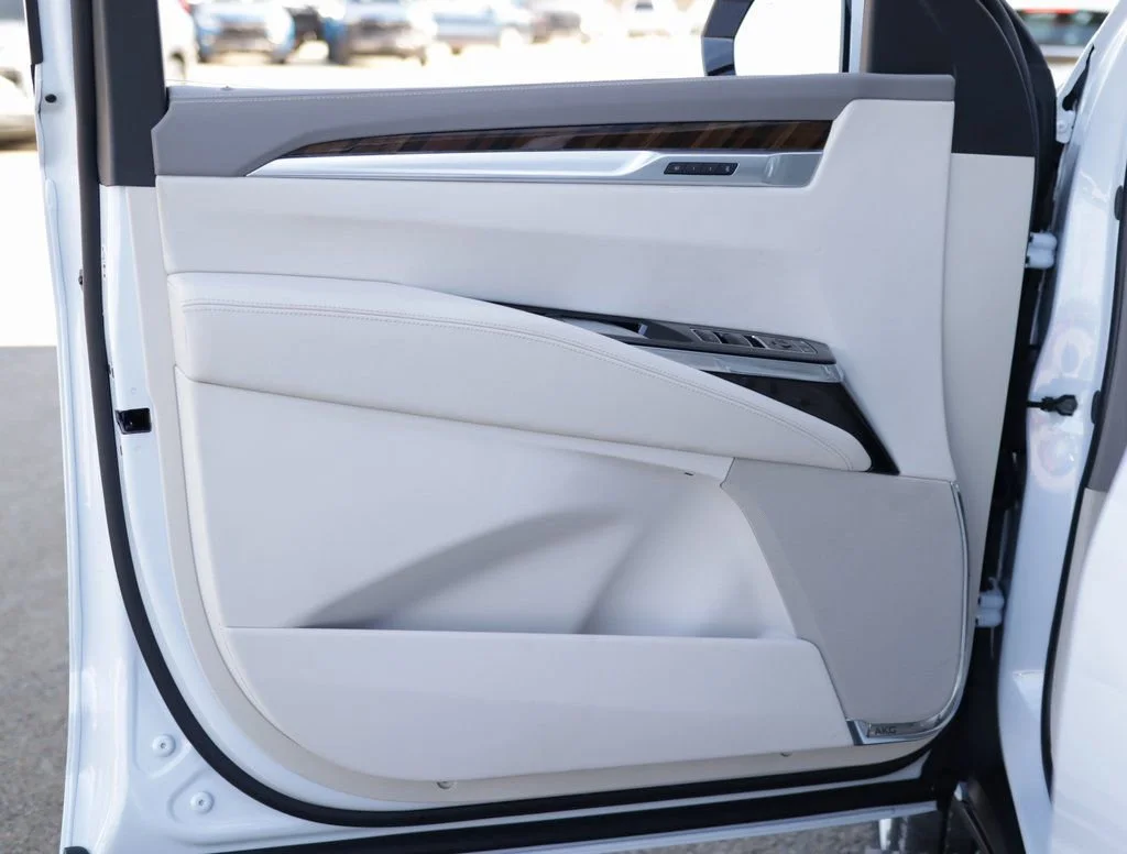 2026 Cadillac Escalade Platinum Sport - Photo 35