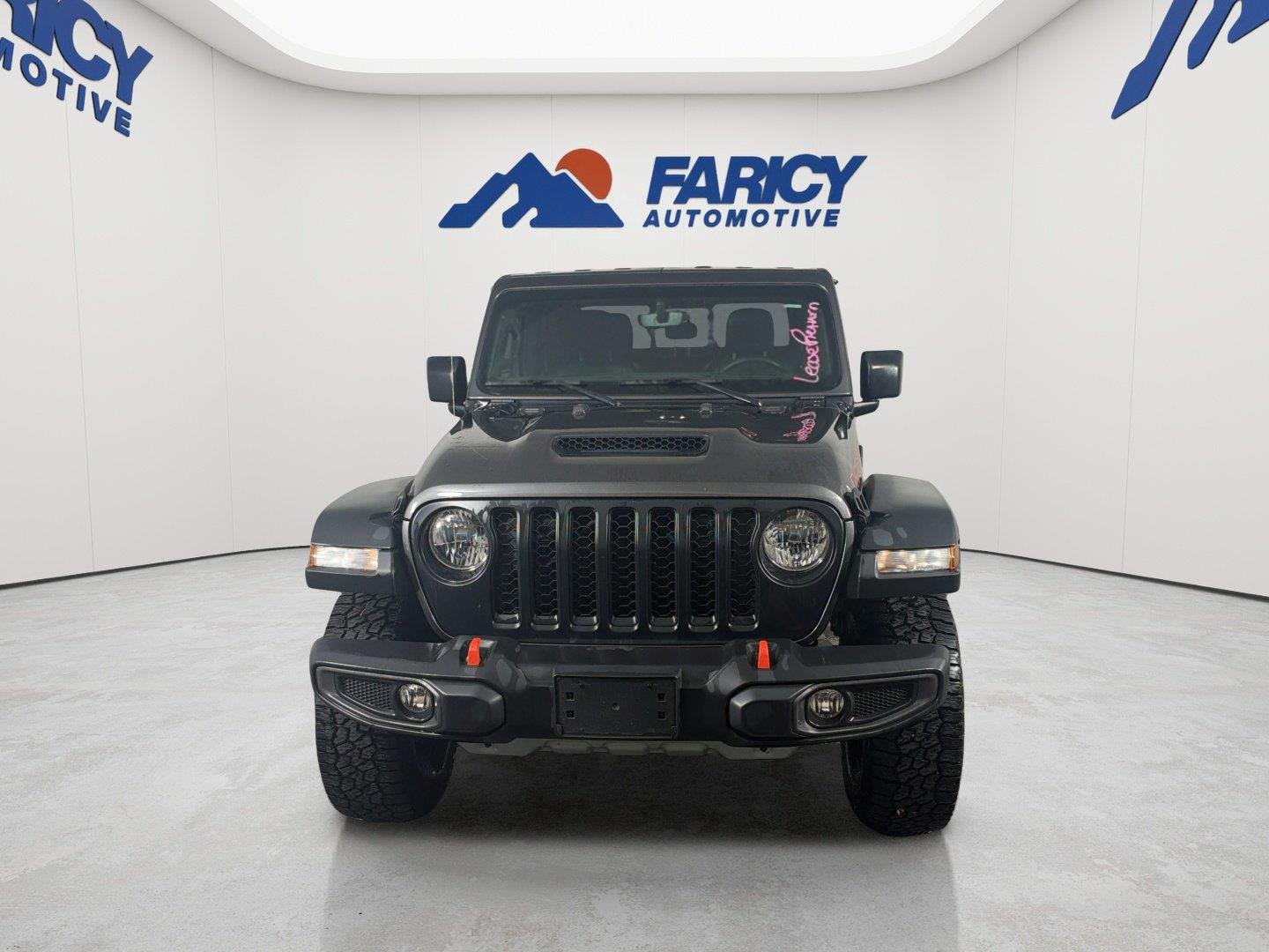 Used 2022 Granite Crystal Metallic Clearcoat Jeep Mojave image 2