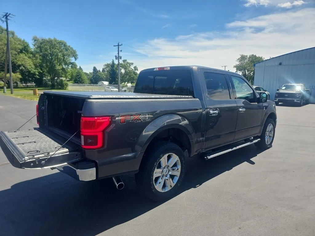 Used 2018 Magnetic Ford XLT image 6